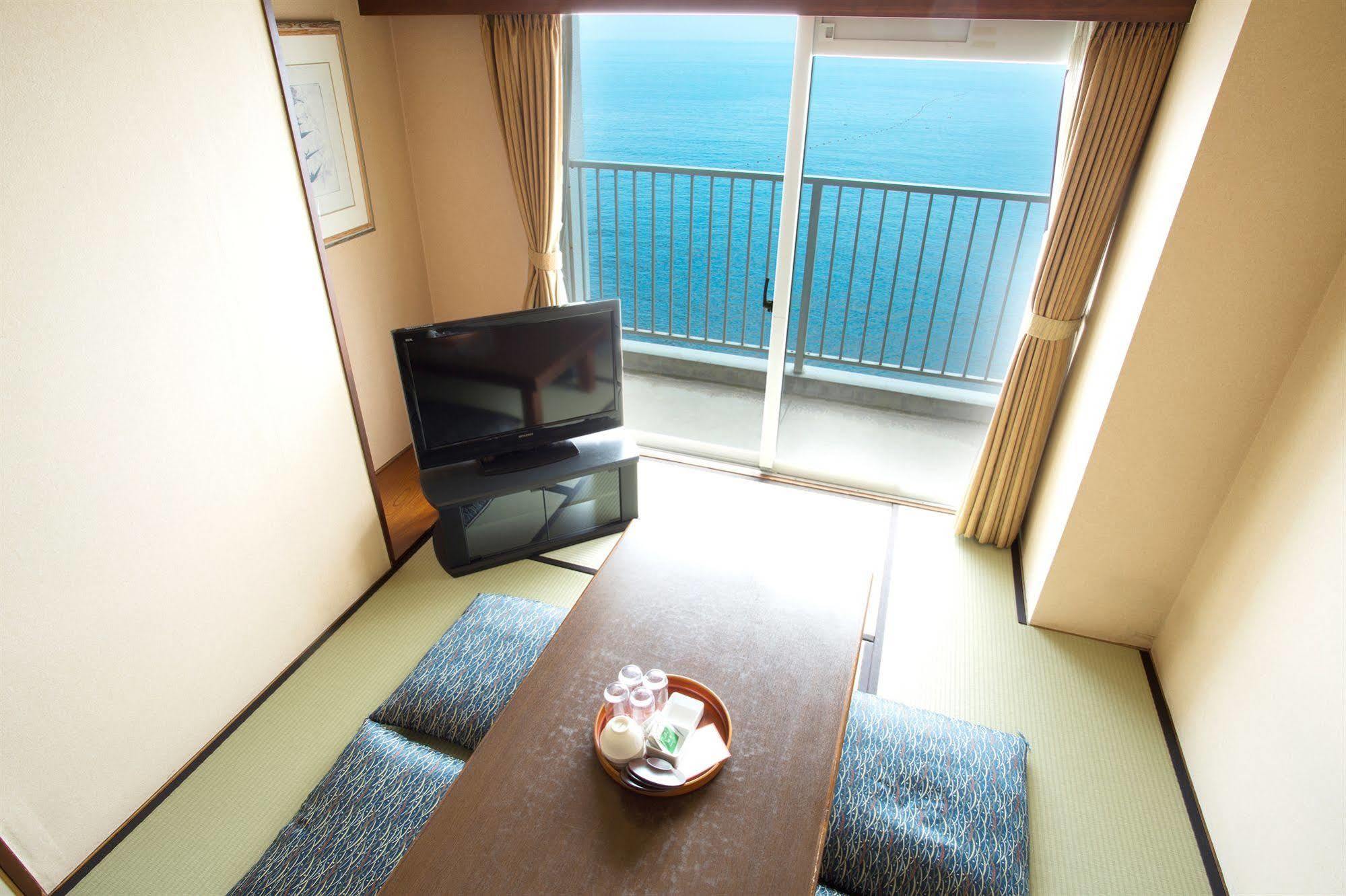 Hotel Resorpia Atami Exterior photo